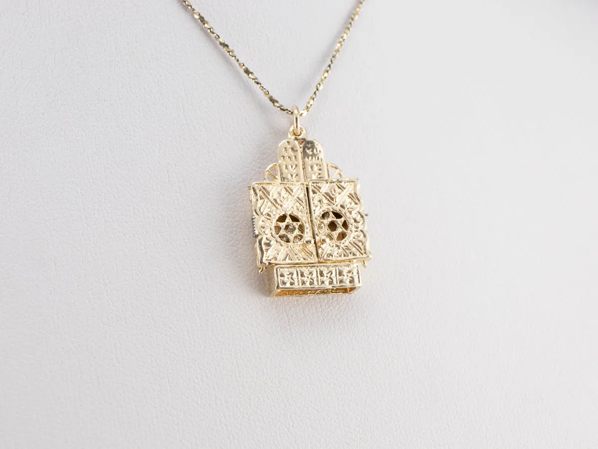 14K Gold Aron Kodesh Pendant