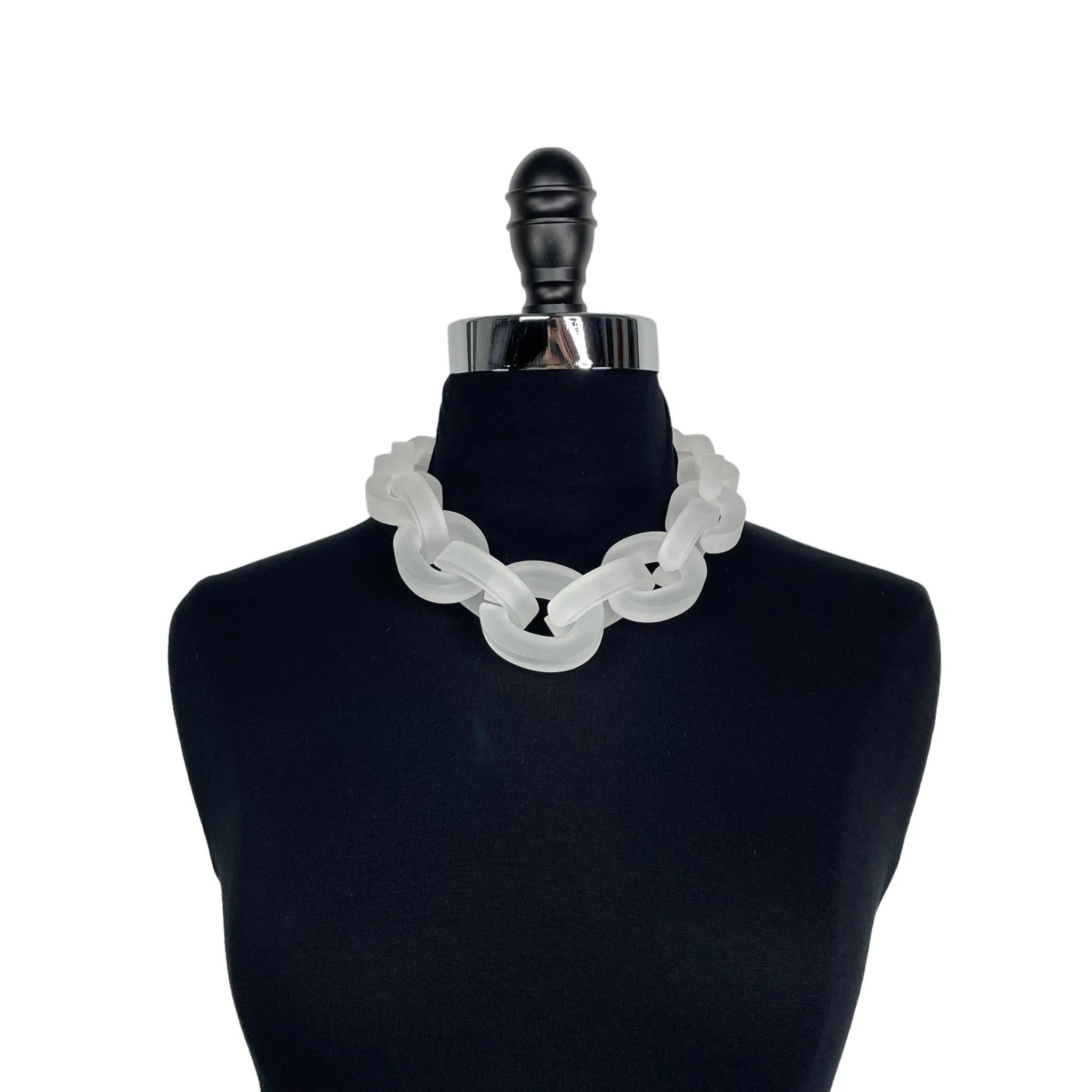 CLOVER MATTE CHAIN NECKLACE