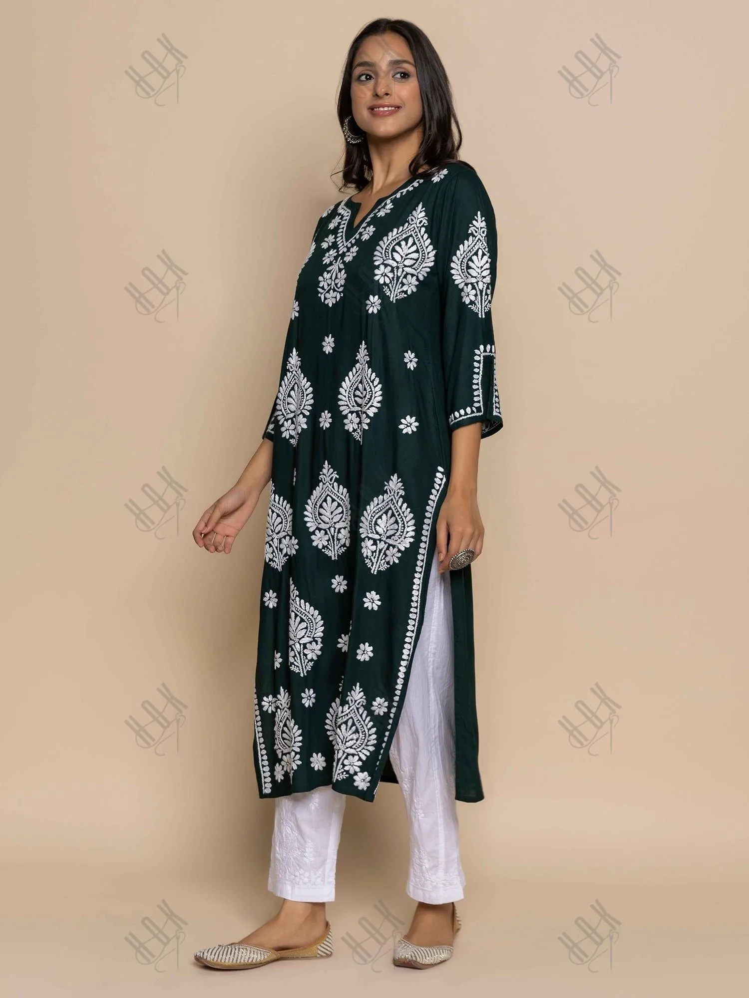 Fizaa Chikankari Kurta in Rayon Cotton Notch Neck Sea Green