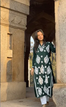 Jhanvi in Fizaa Chikankari Kurta in Rayon Cotton Notch Neck Sea Green