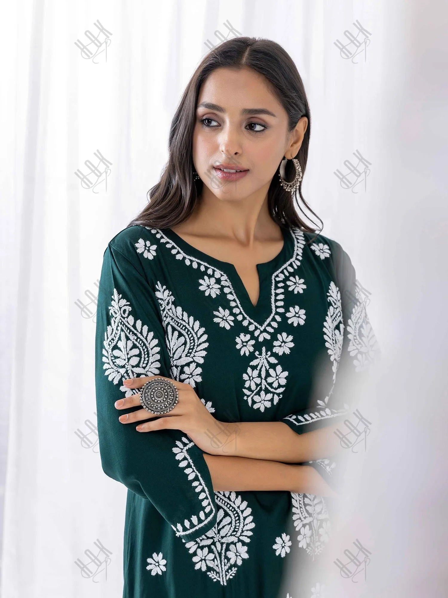 Jhanvi in Fizaa Chikankari Kurta in Rayon Cotton Notch Neck Sea Green