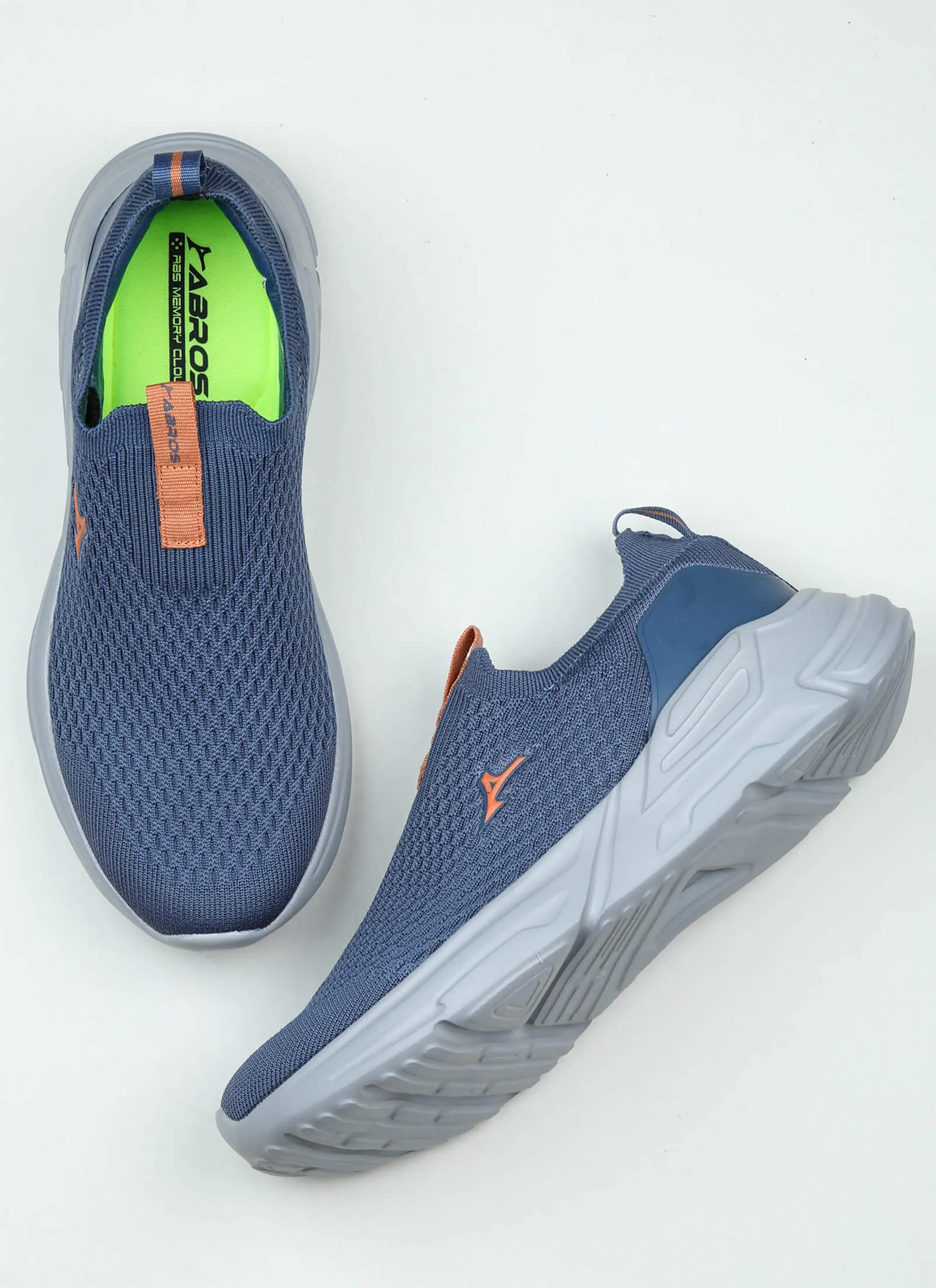 Kyant Sports Shoes For Men