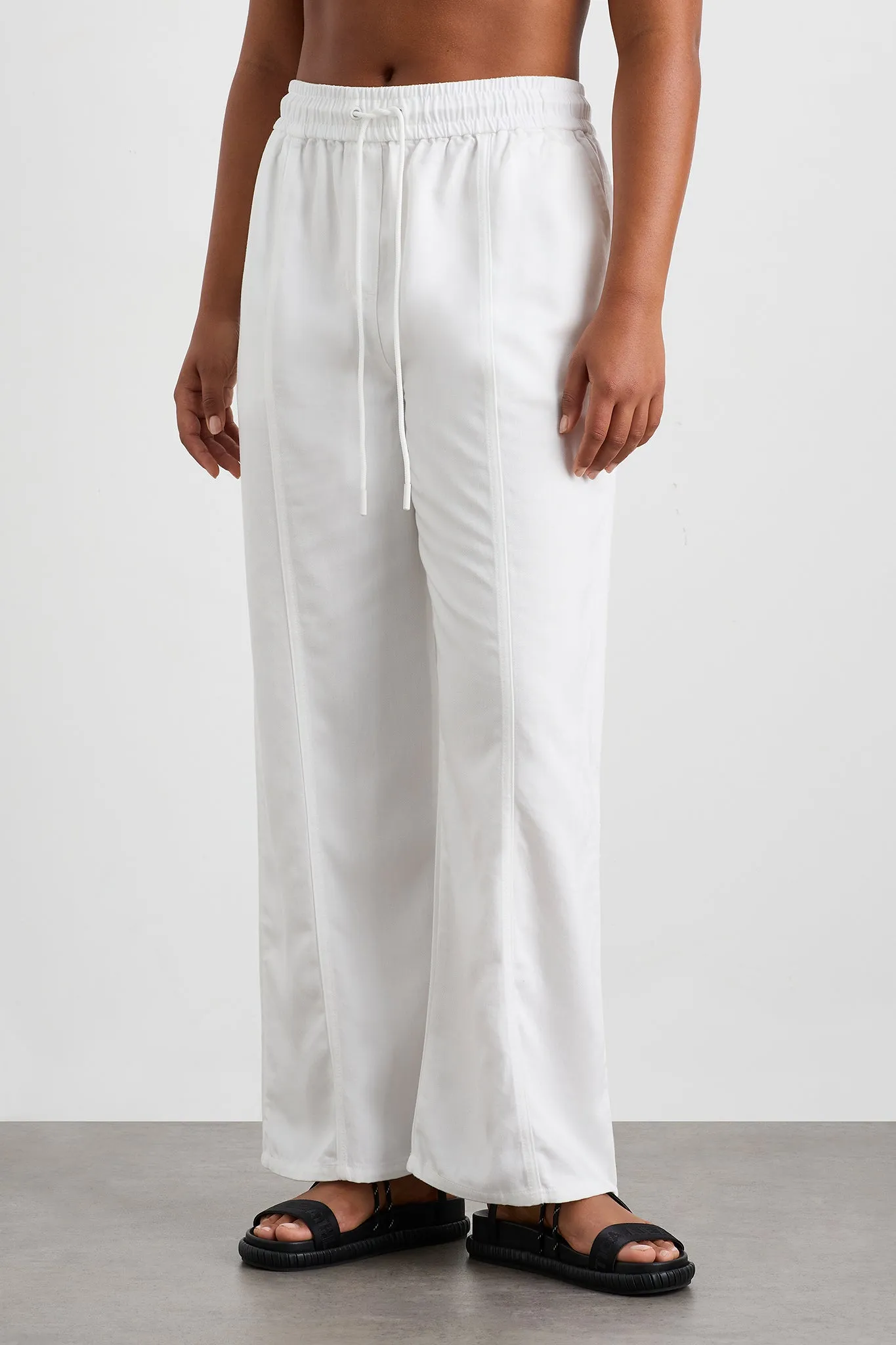 Panelled Longline Pant 512