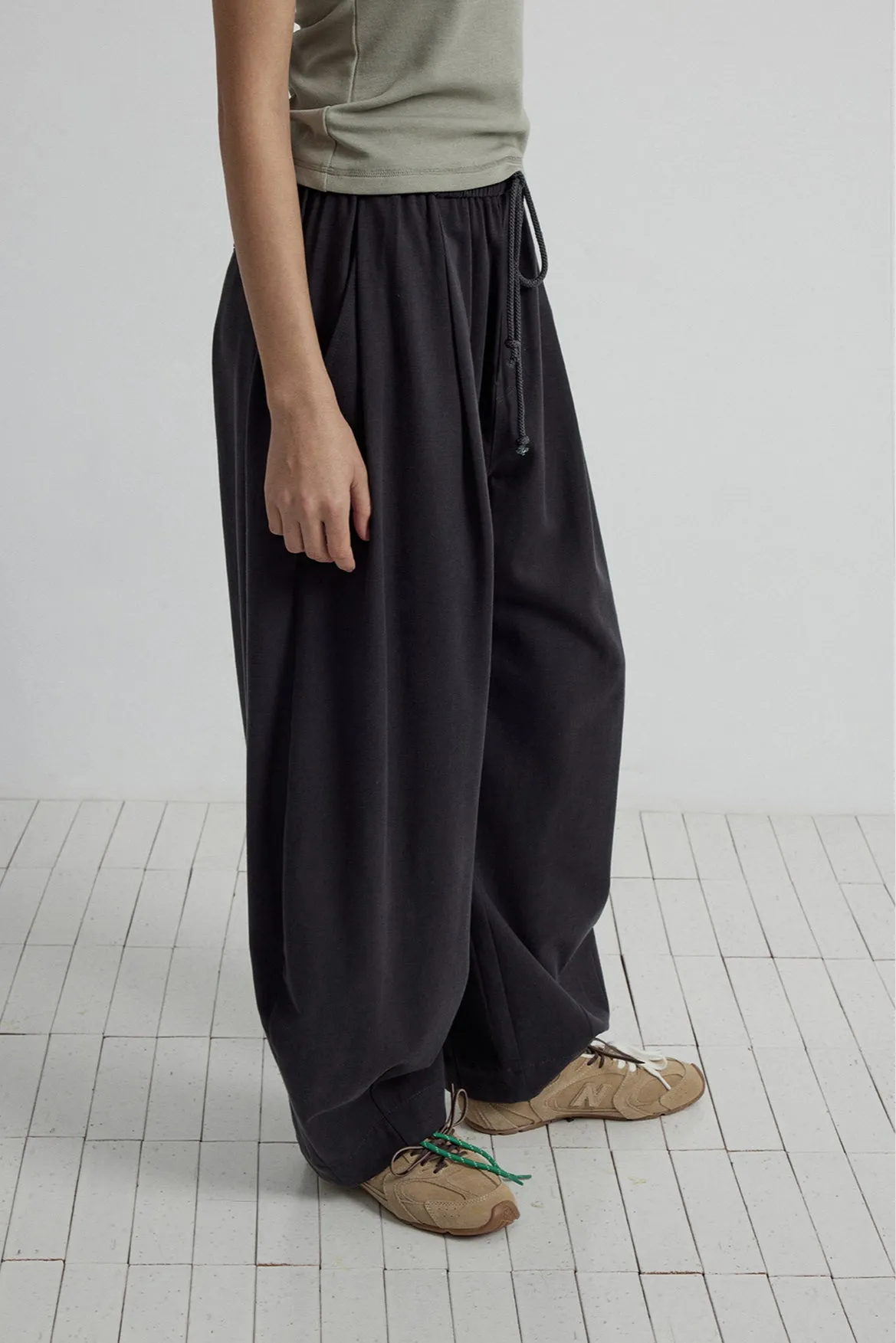 Relaxed balloon silhouette wide leg pants | 4 color