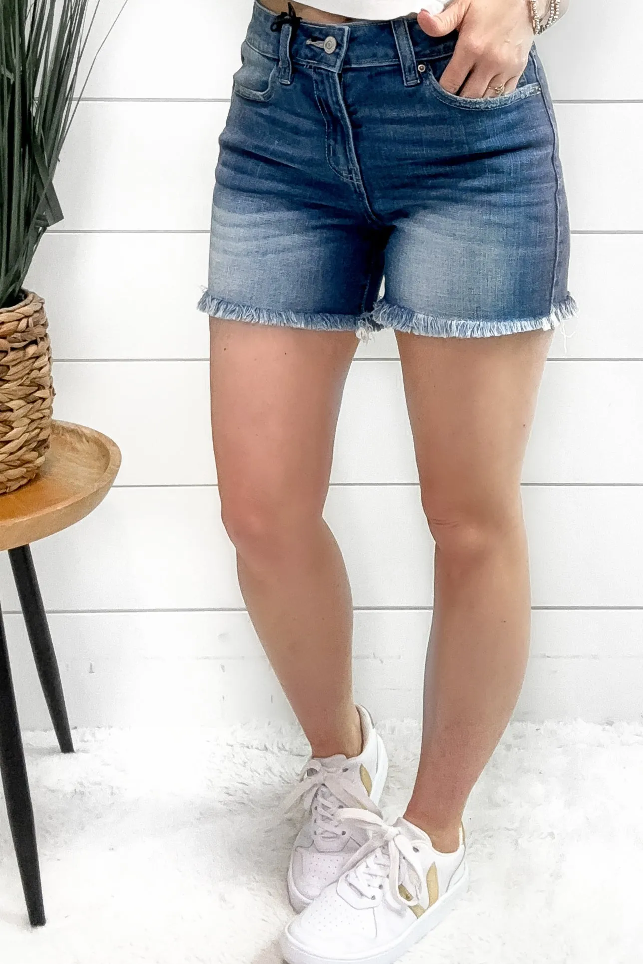 The Miley Mid Rise Shorts - Denim