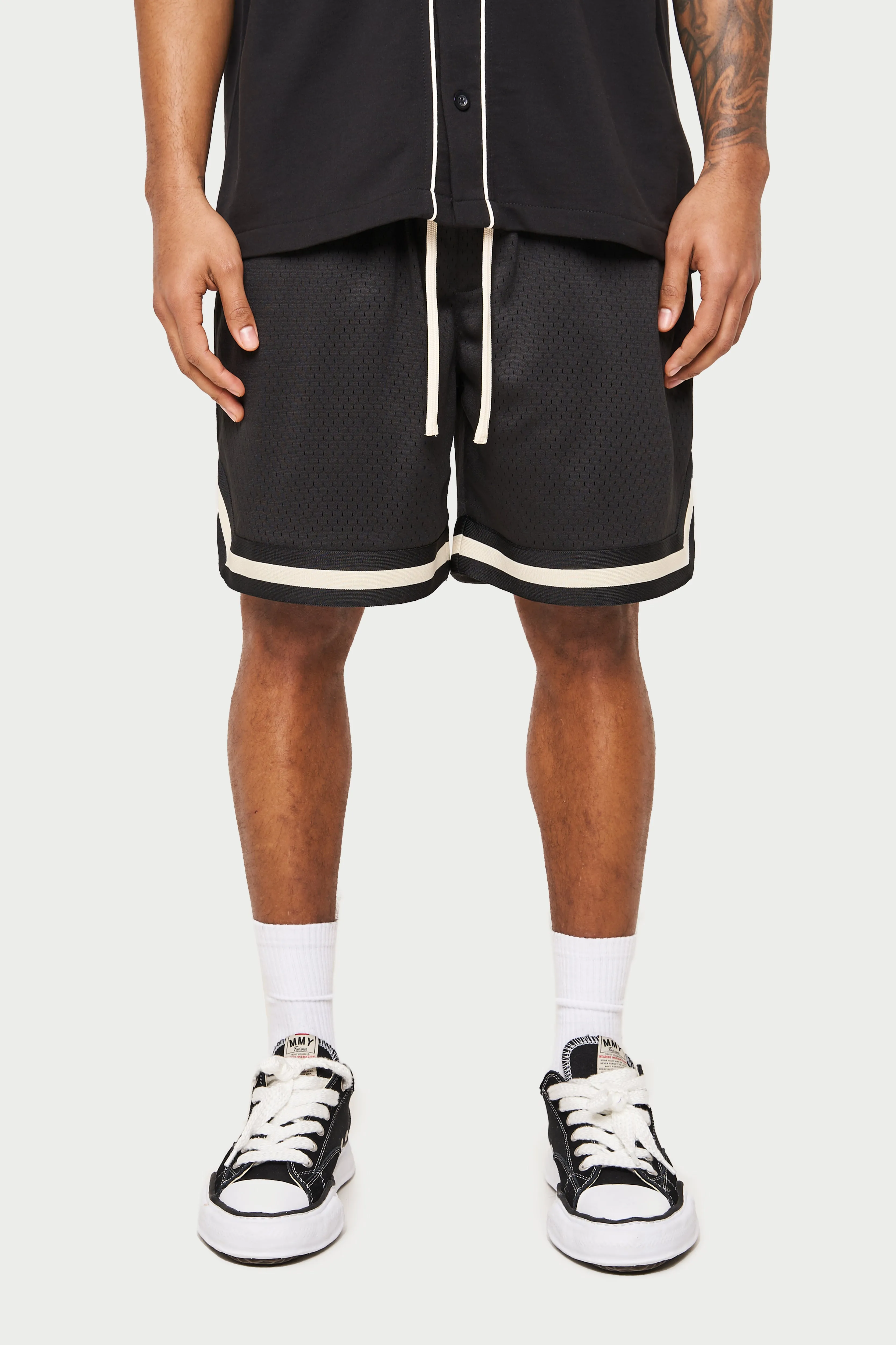 VARSITY MESH SHORT - BLACK